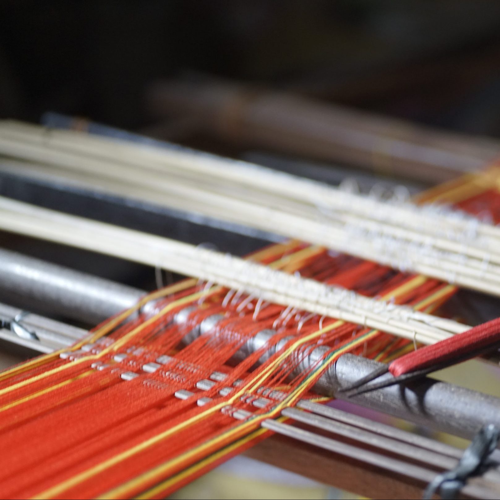 Budaya menenun sudah hidup di masyarakat adat Dayak iban sejak zaman nenek moyang.